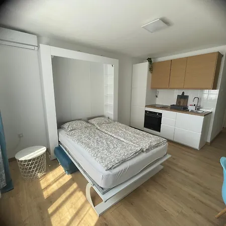 The Mural Studio Apartment In Rijeka * Rijeka